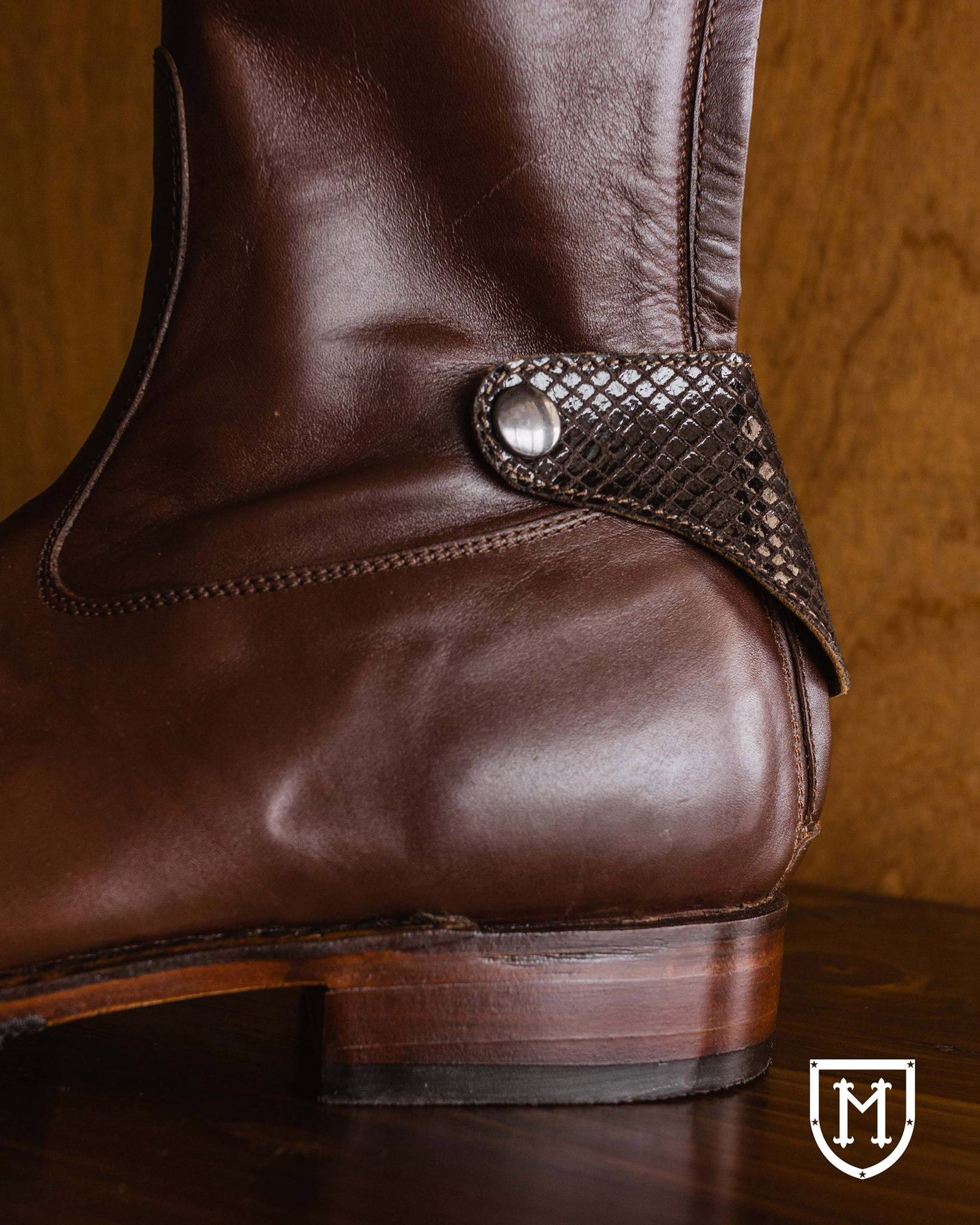 LM Boots 9